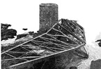 El cargadero destruido